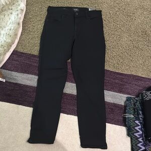 NYDJ Ami Skinny Ankle Black 6